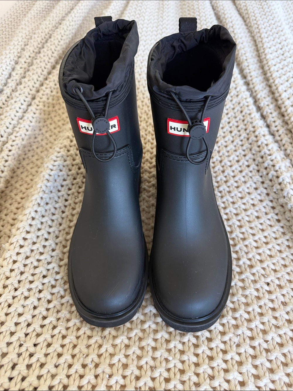 Hunter Cillian Lug Sole Bootie - Picture 2 of 10